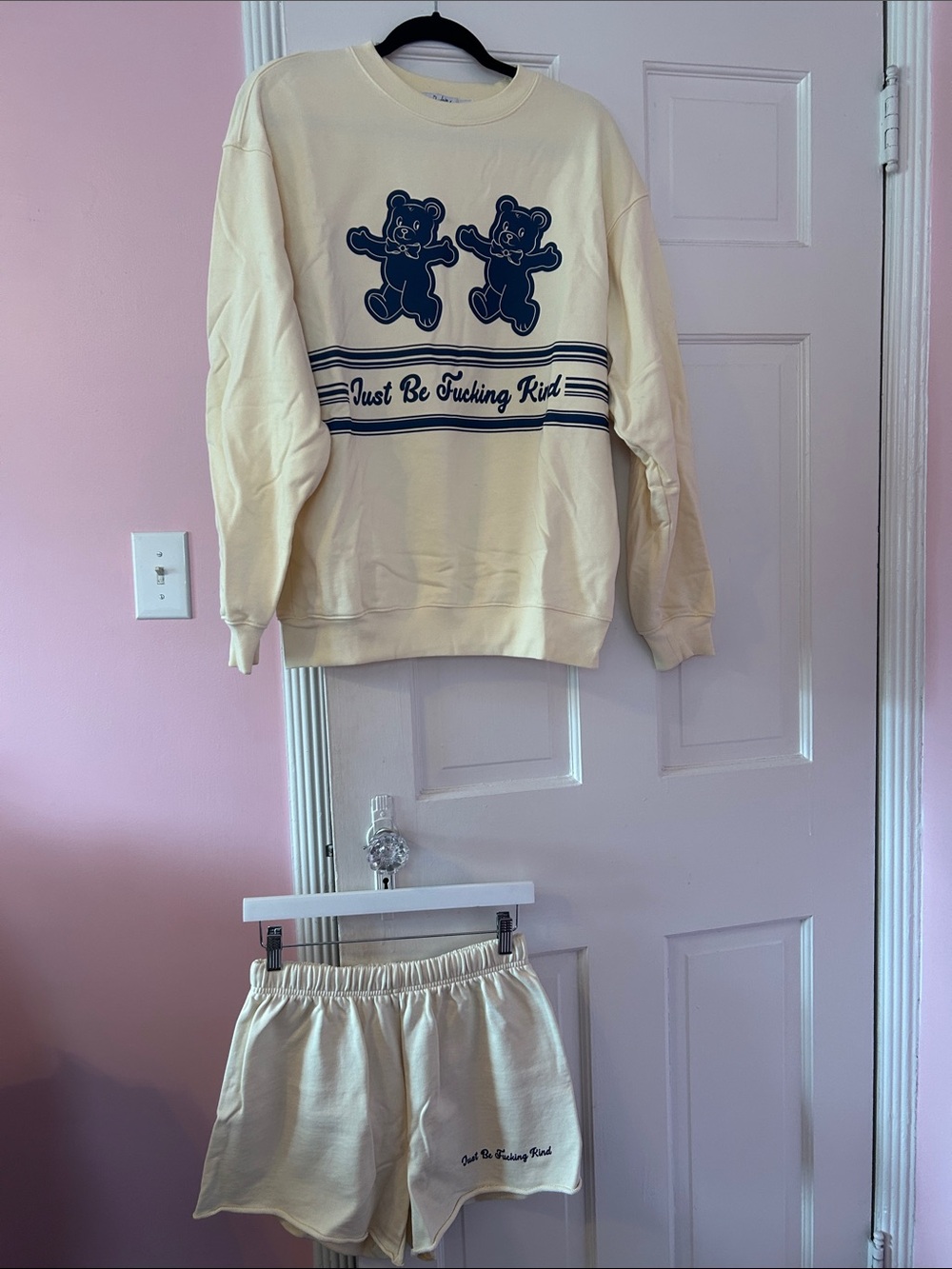 The Mayfair Group Cream Graphic Sweatshirt & Shorts Lounge Set with Navy Bears